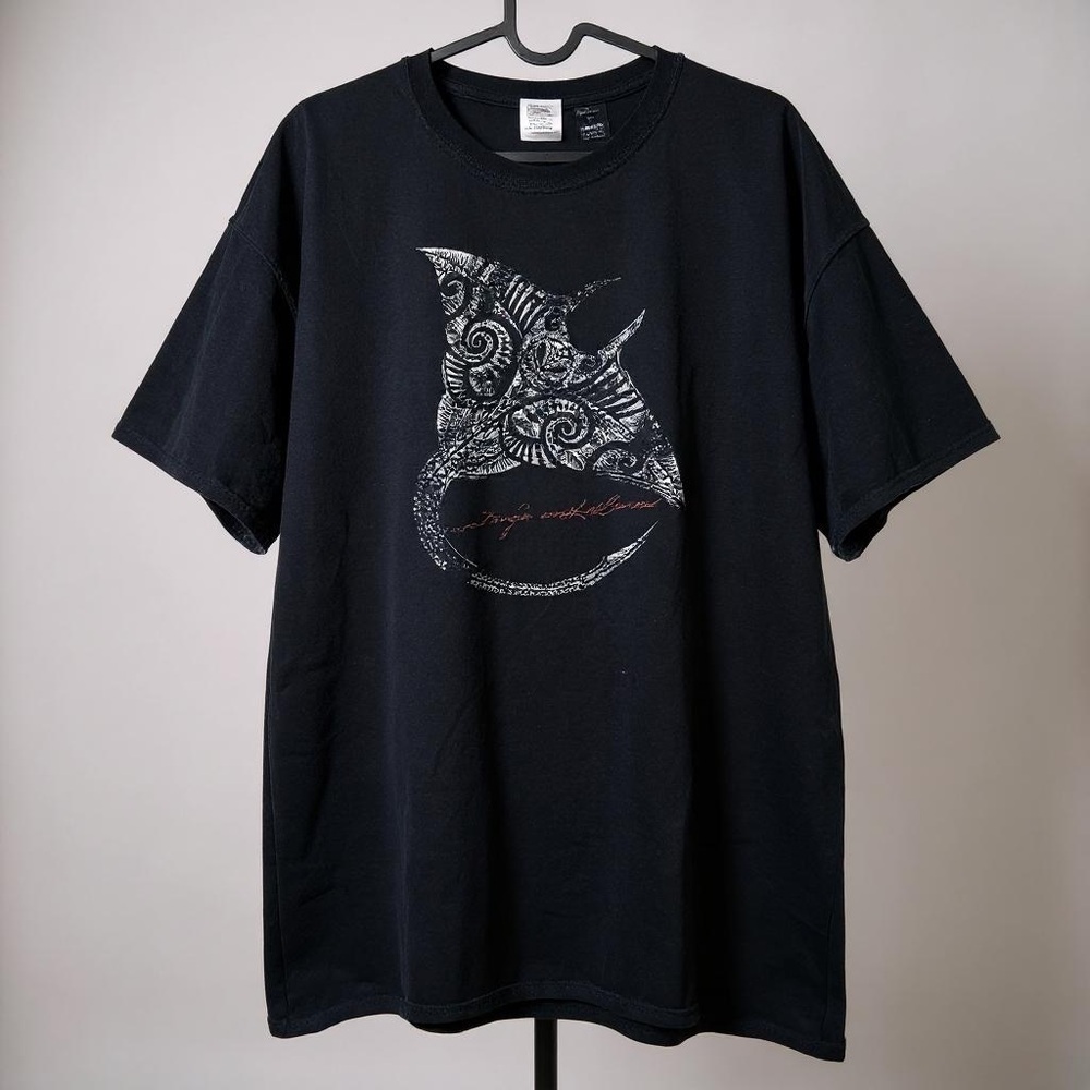 🔥 Vintage Polynesian Tribal Manta Ray Tee 🔥